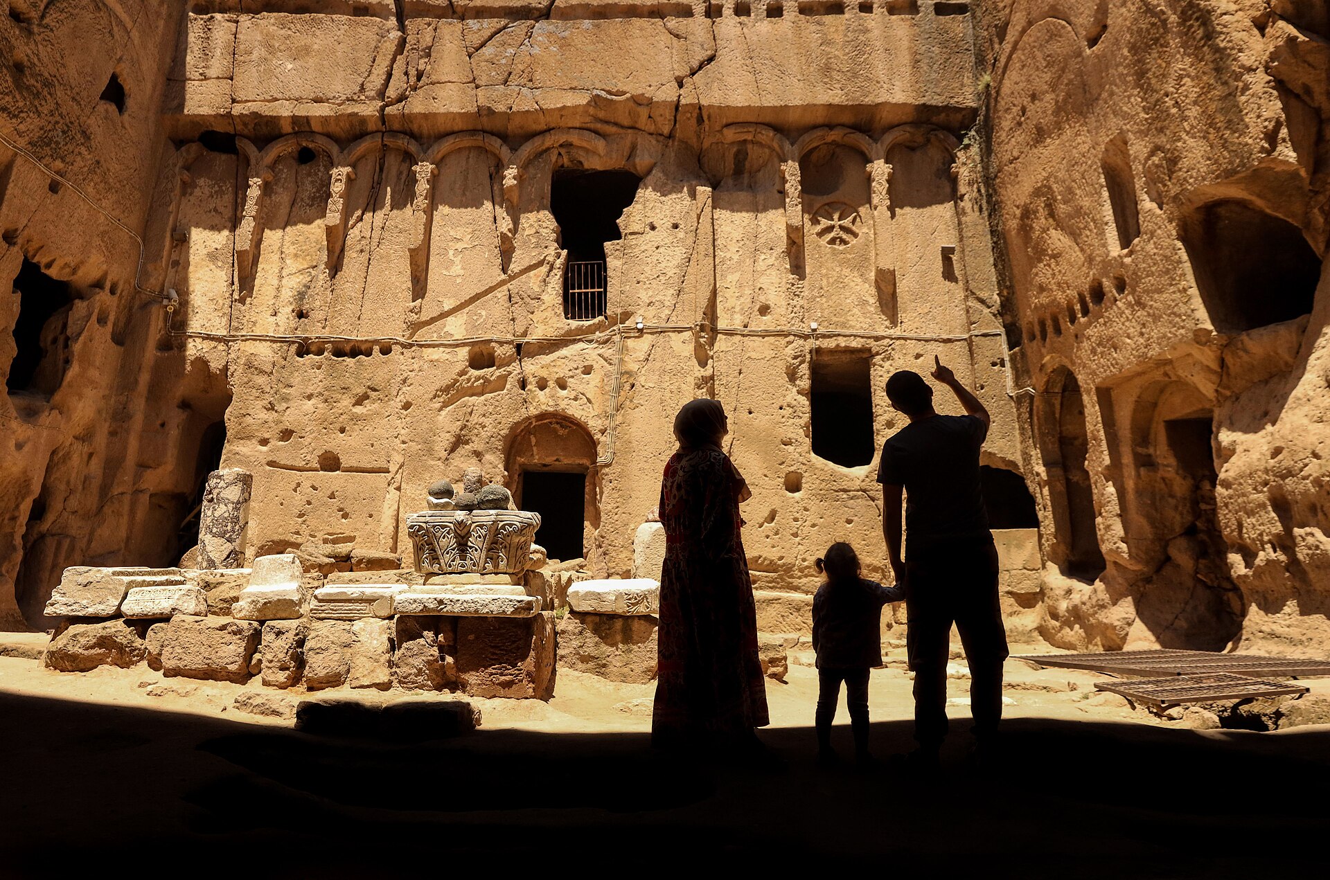 Gümüşler Manastırı Tarihi Mekân